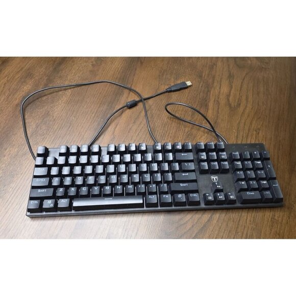 PICTEK PC305A FULL SIZE RGB LIGHT UP WIRED GAMING KEYBOARD - Picture 1 of 10
